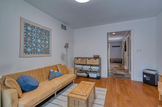 179 E Lake Inwood Drive, Princeton, IN 47670