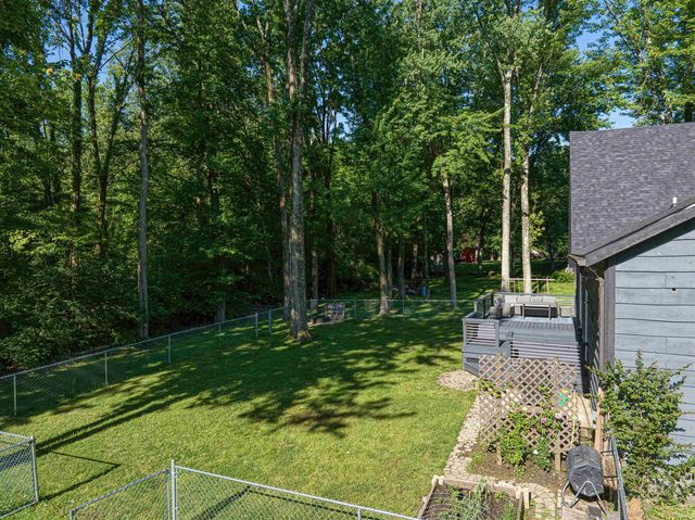 179 E Lake Inwood Drive, Princeton, IN 47670
