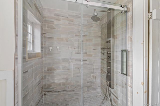 101 Long Drive, Hempstead, NY 11550