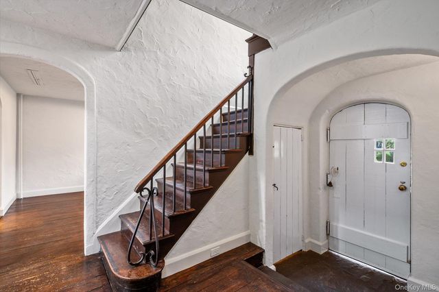 101 Long Drive, Hempstead, NY 11550