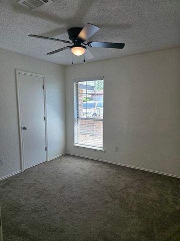 6412 Canyon Circle, Fort Worth, TX 76133