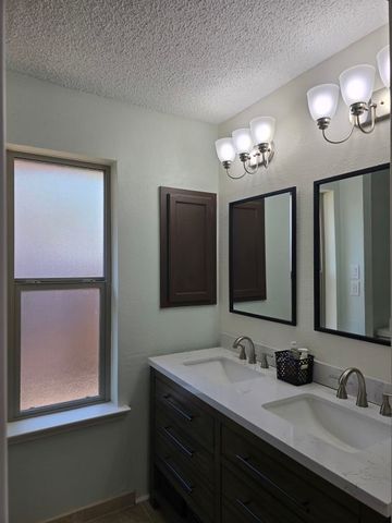 6412 Canyon Circle, Fort Worth, TX 76133