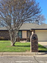 6412 Canyon Circle, Fort Worth, TX 76133