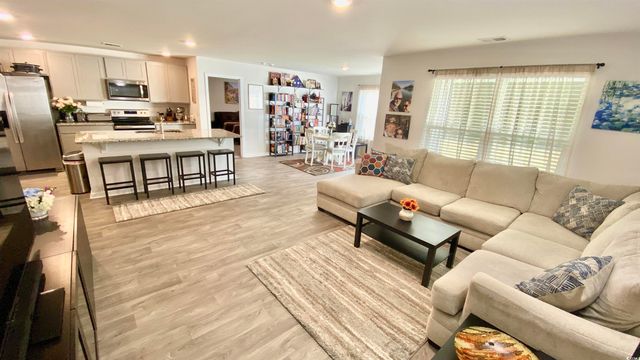 328 Woodcross Court, Conway, SC 29526