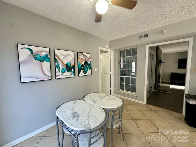 9501 Pondside Lane, Charlotte, NC 28213