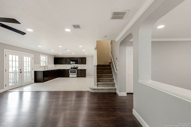 10323 Medio Crk., San Antonio, TX 78245