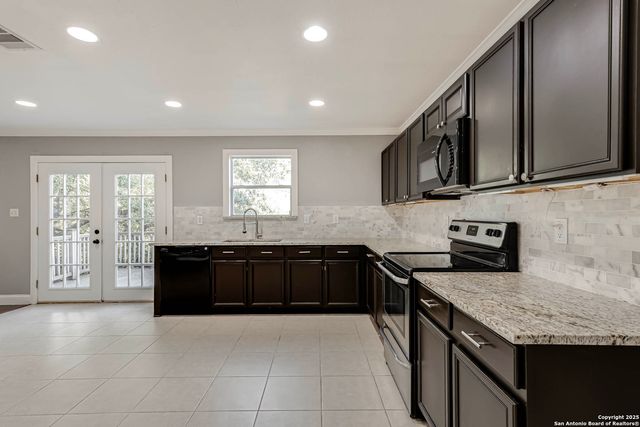 10323 Medio Crk., San Antonio, TX 78245