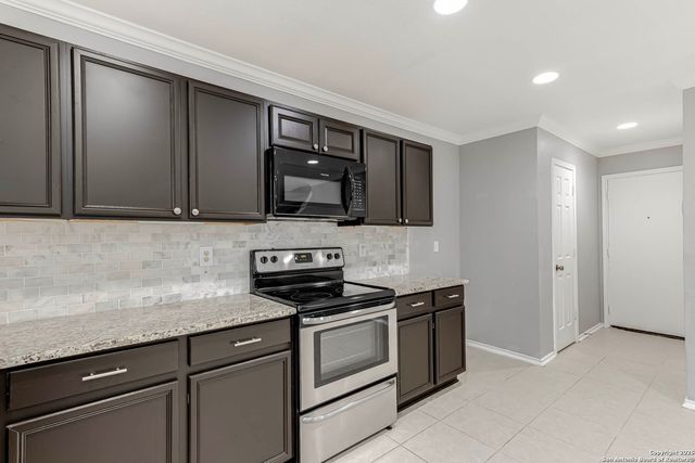 10323 Medio Crk., San Antonio, TX 78245