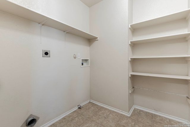 10323 Medio Crk., San Antonio, TX 78245