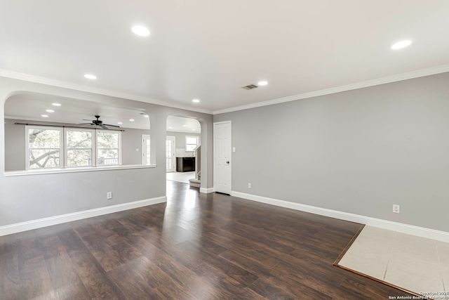 10323 Medio Crk., San Antonio, TX 78245