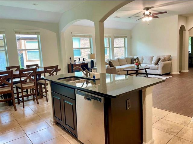 118 Wood Drake Place, Tomball, TX 77375