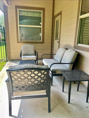 118 Wood Drake Place, Tomball, TX 77375