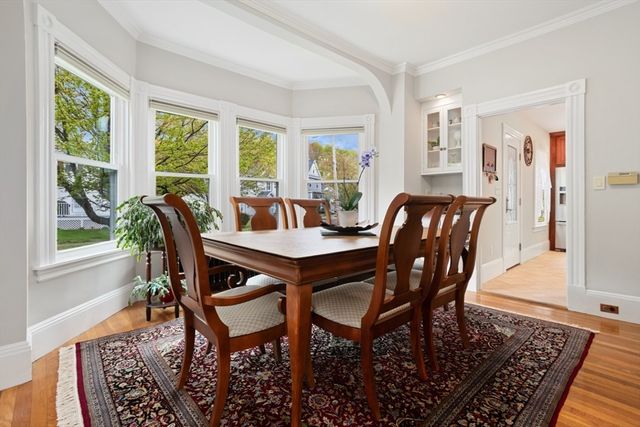 349 Washington St, Melrose, MA 02176