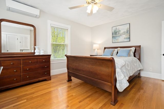 349 Washington St, Melrose, MA 02176