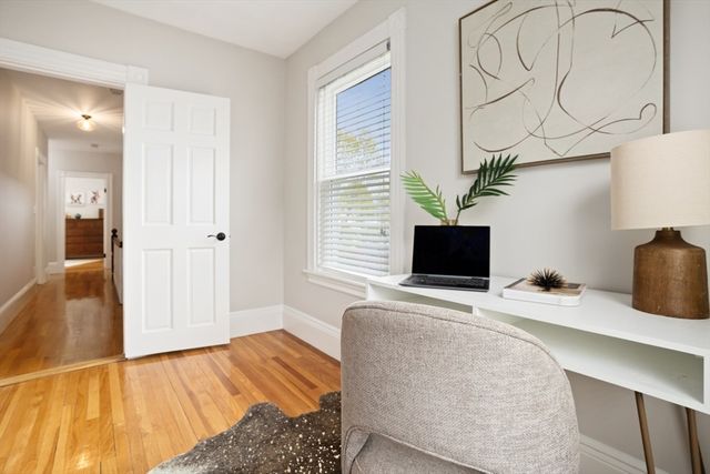 349 Washington St, Melrose, MA 02176