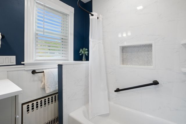349 Washington St, Melrose, MA 02176