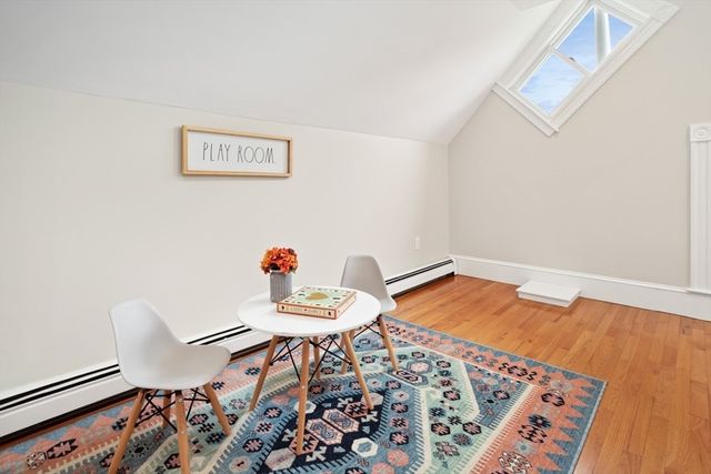 349 Washington St, Melrose, MA 02176