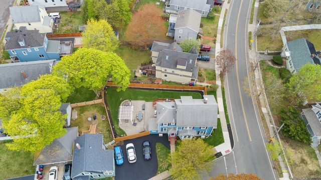 349 Washington St, Melrose, MA 02176