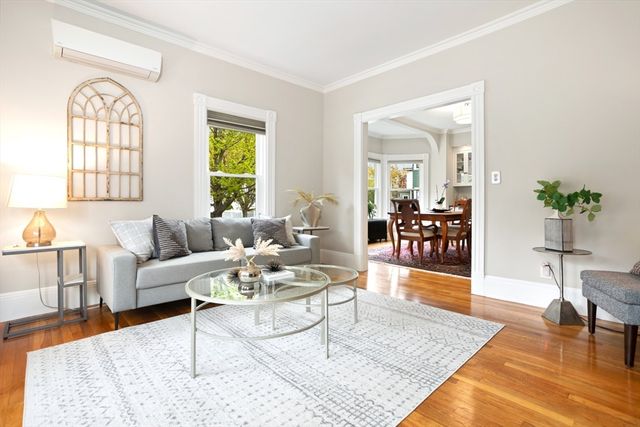 349 Washington St, Melrose, MA 02176