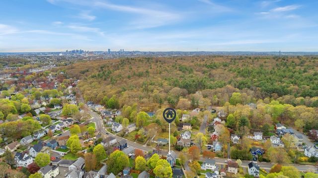 349 Washington St, Melrose, MA 02176