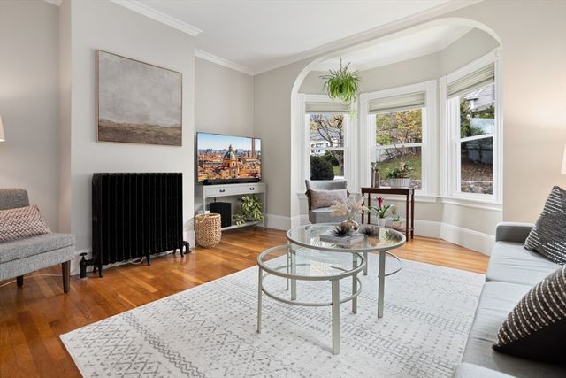 349 Washington St, Melrose, MA 02176