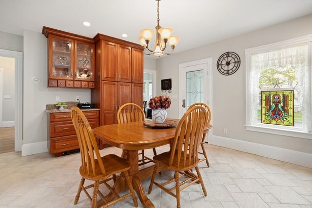 349 Washington St, Melrose, MA 02176
