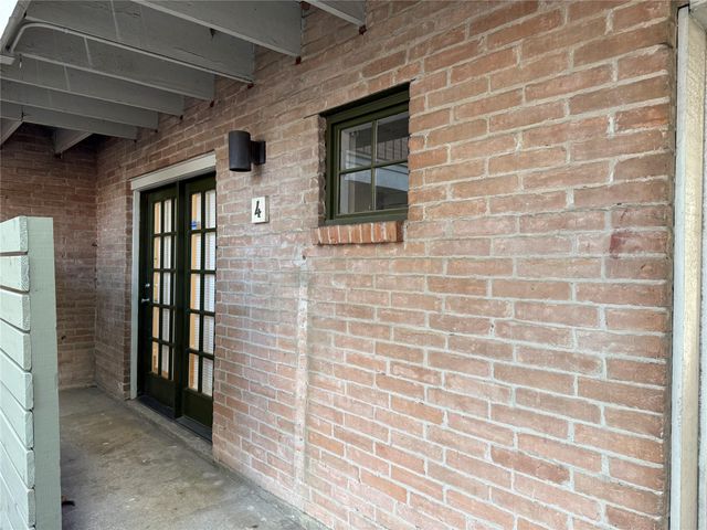 1801 Cortlandt Street 4, Houston, TX 77008