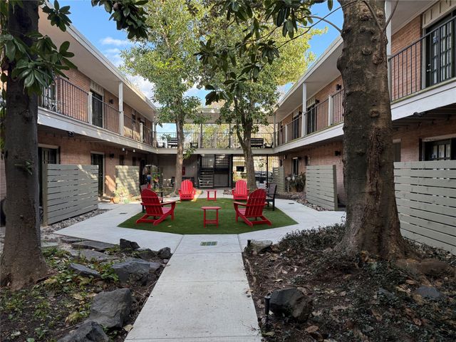 1801 Cortlandt Street 4, Houston, TX 77008