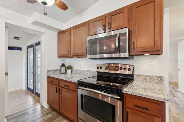 7805 N GLEN AVENUE, Tampa, FL 33614