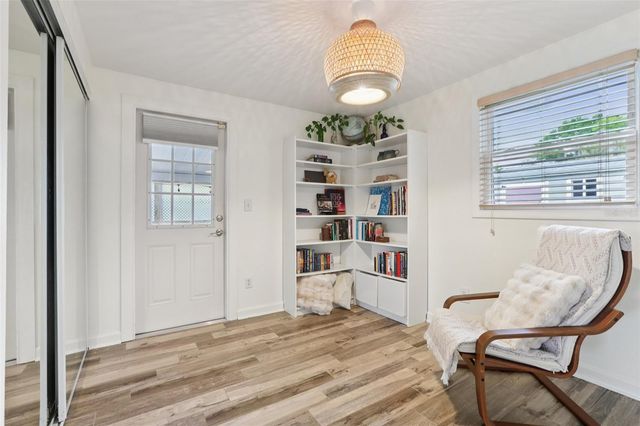 7805 N GLEN AVENUE, Tampa, FL 33614