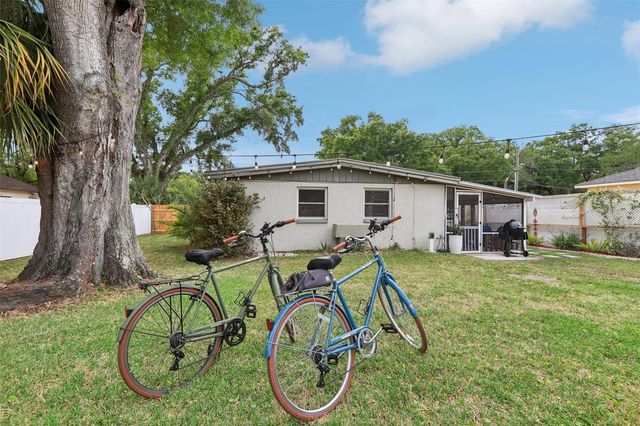 7805 N GLEN AVENUE, Tampa, FL 33614