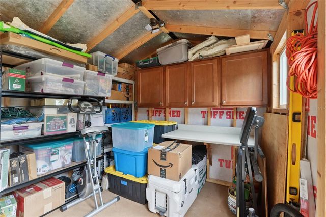 7805 N GLEN AVENUE, Tampa, FL 33614