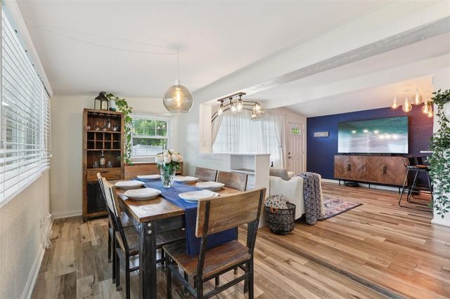 7805 N GLEN AVENUE, Tampa, FL 33614