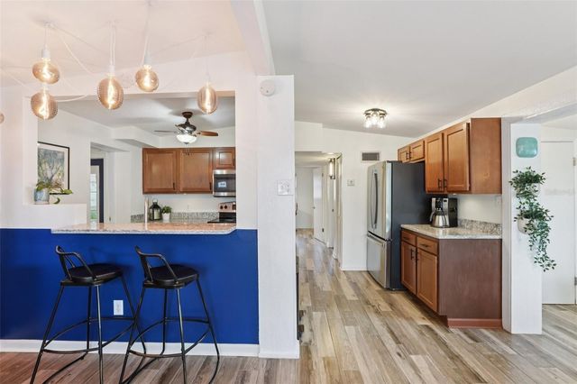 7805 N GLEN AVENUE, Tampa, FL 33614