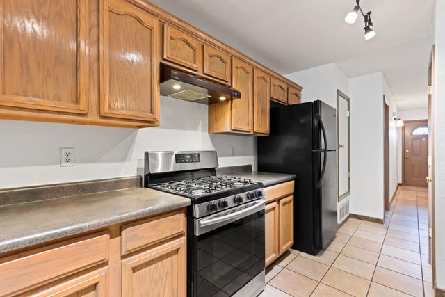 3909 Tierra Zafiro Drive, El Paso, TX 79938