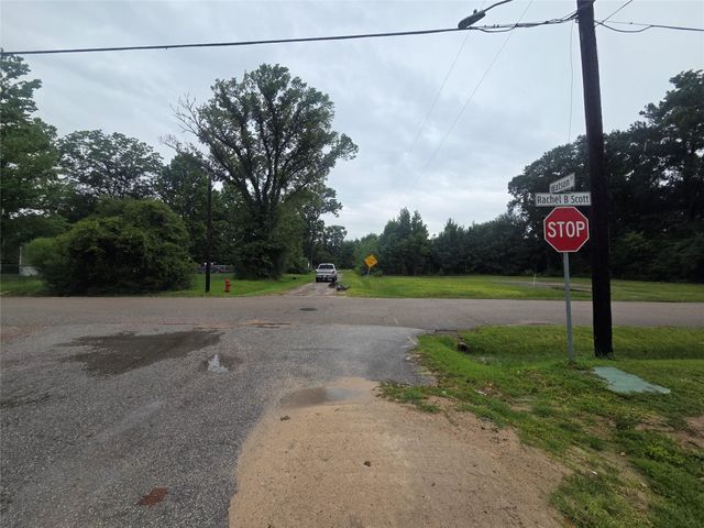 600 Rachel B Scott Avenue, Cleveland, TX 77327