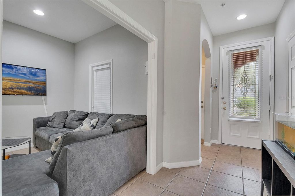 Image 14 of property listing at 9454 SILVER BUTTONWOOD STREET, Orlando, FL 32832