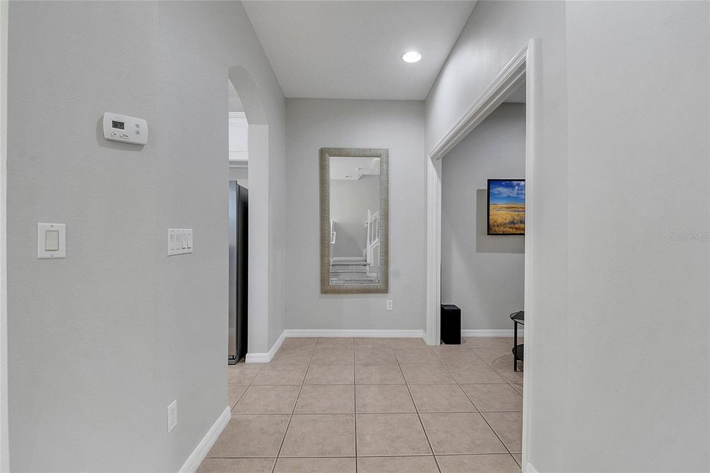 Image 18 of property listing at 9454 SILVER BUTTONWOOD STREET, Orlando, FL 32832