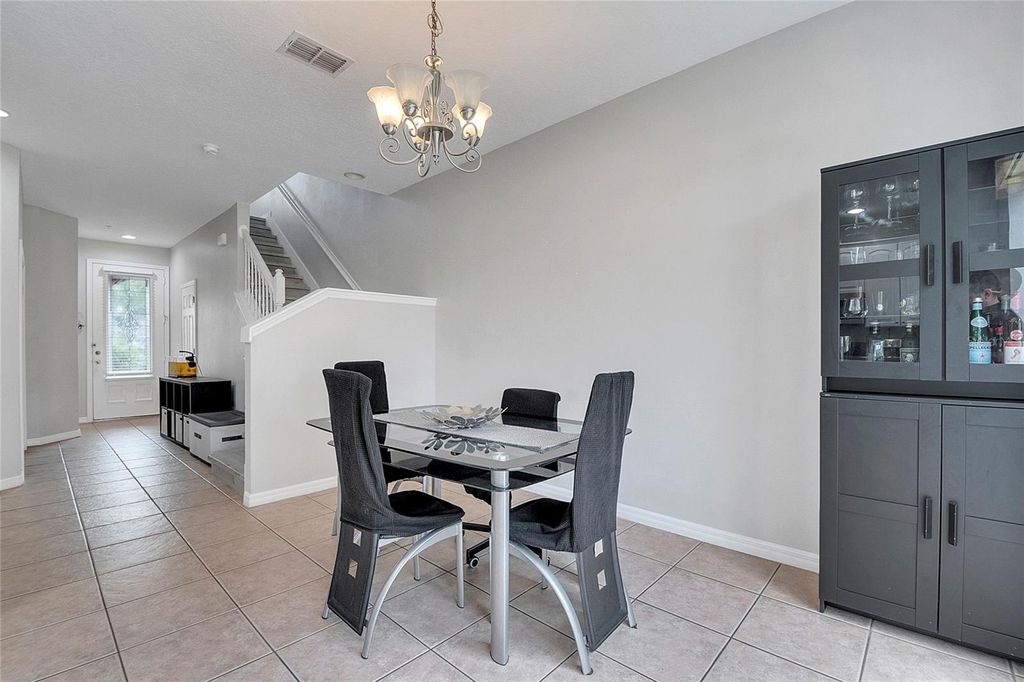 Image 22 of property listing at 9454 SILVER BUTTONWOOD STREET, Orlando, FL 32832