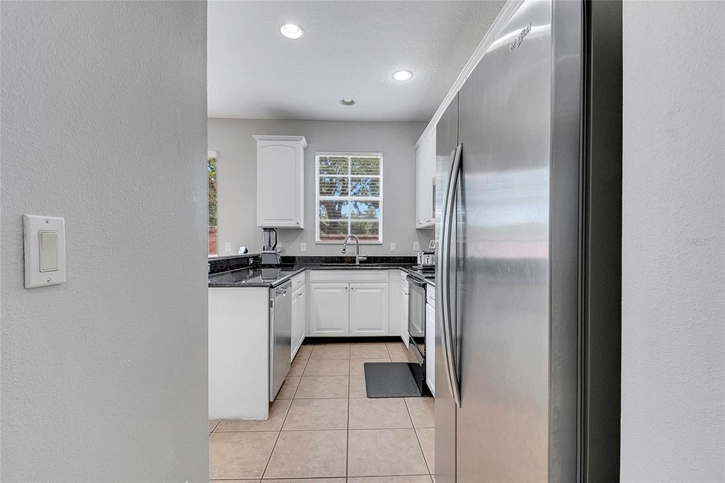 Image 24 of property listing at 9454 SILVER BUTTONWOOD STREET, Orlando, FL 32832