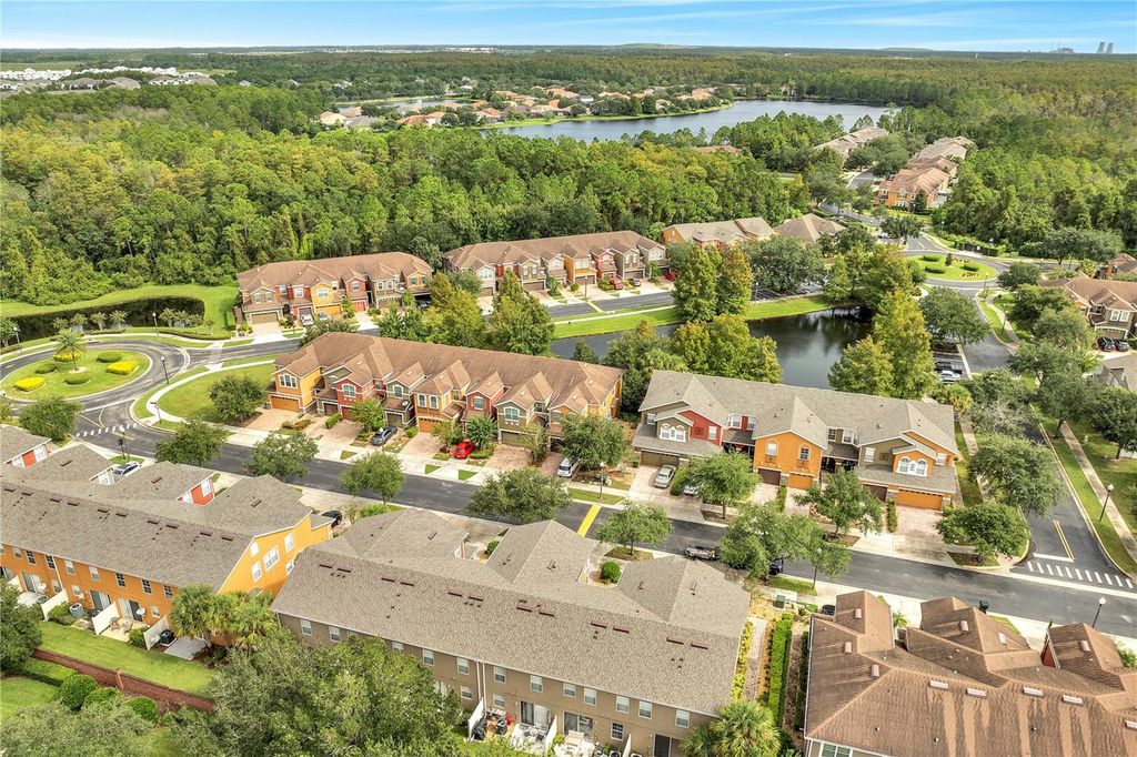 Image 50 of property listing at 9454 SILVER BUTTONWOOD STREET, Orlando, FL 32832