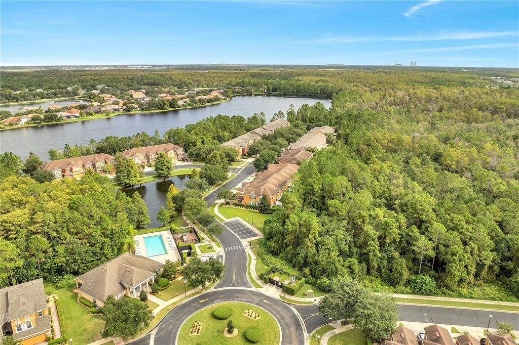 Image 52 of property listing at 9454 SILVER BUTTONWOOD STREET, Orlando, FL 32832