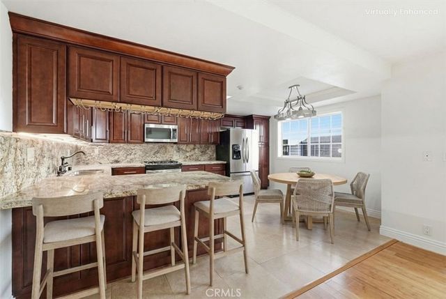 208 S Catalina Avenue C, Redondo Beach, CA 90277