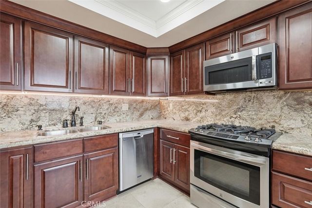 208 S Catalina Avenue C, Redondo Beach, CA 90277