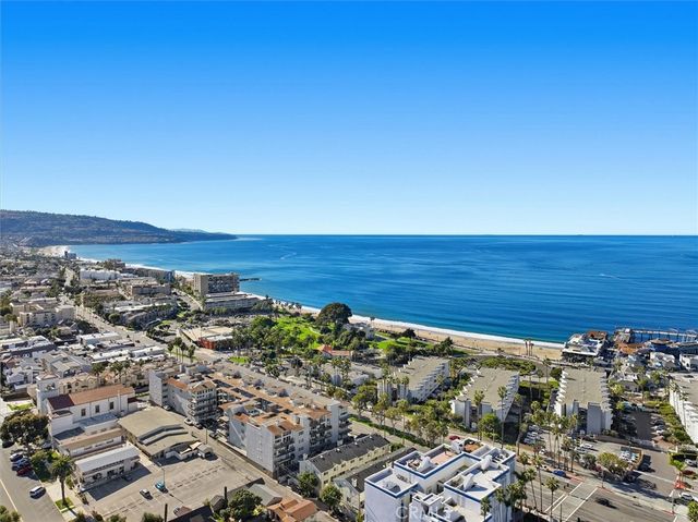 208 S Catalina Avenue C, Redondo Beach, CA 90277