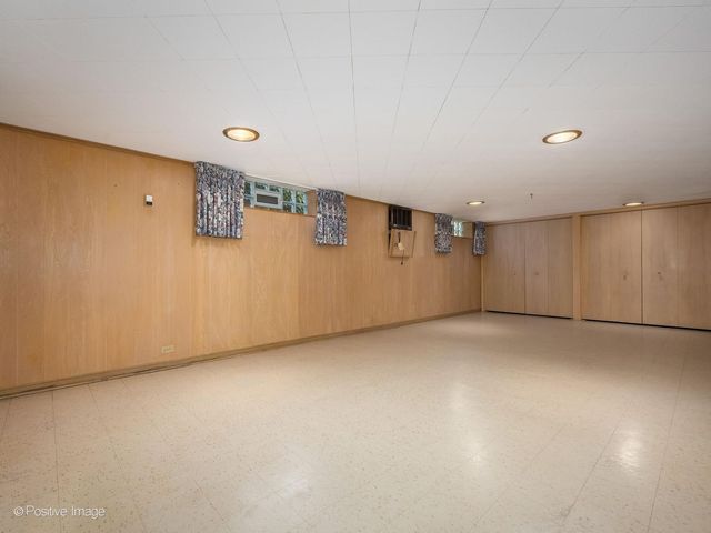 9420 Lawler Avenue, Skokie, IL 60077