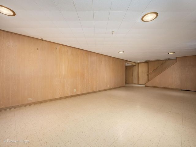 9420 Lawler Avenue, Skokie, IL 60077