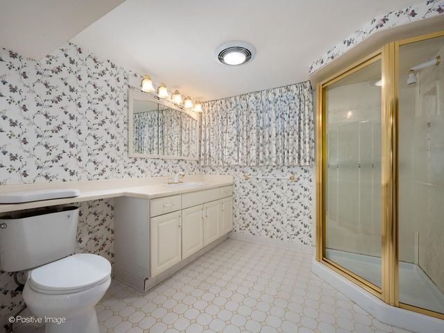 9420 Lawler Avenue, Skokie, IL 60077