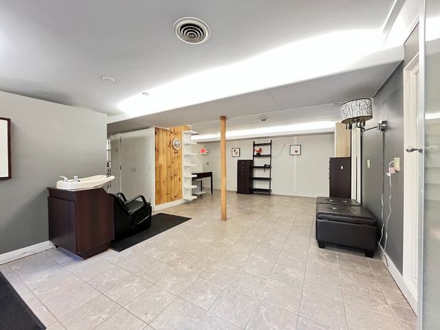 110 Ponemah Road, Amherst, NH 03031