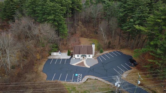 110 Ponemah Road, Amherst, NH 03031